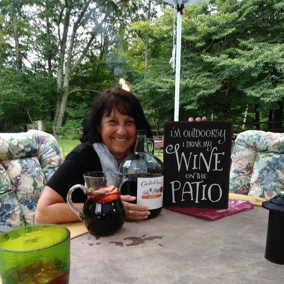 Profile Picture of Jesse Huwer (@missg816) on Poshmark