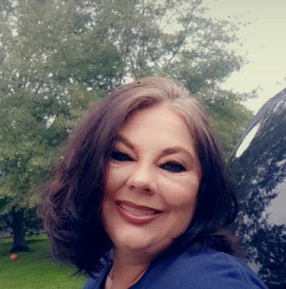 Profile Picture of Crystal Martin (@crybutt78) on Poshmark