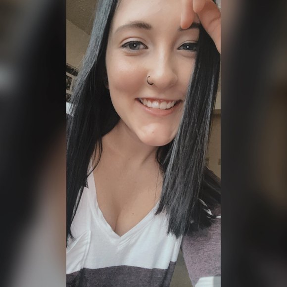 Profile Picture of Kori Wojciehowski (@kwojcieh) on Poshmark