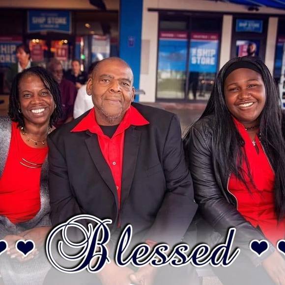 Profile Picture of Monique Broxton (@queenbroxton) on Poshmark