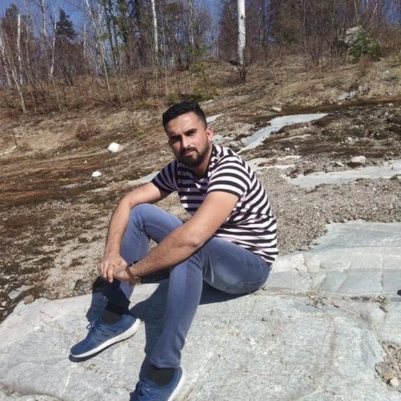 Profile Picture of Manjinder Singh (@manjinder72875) on Poshmark