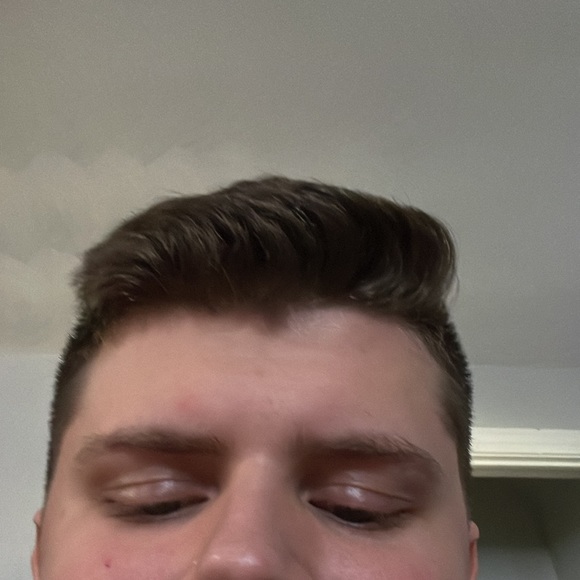 Profile Picture of Christopher Elzner (@celzner) on Poshmark