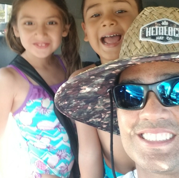 Profile Picture of Robert Correa (@impisno80) on Poshmark