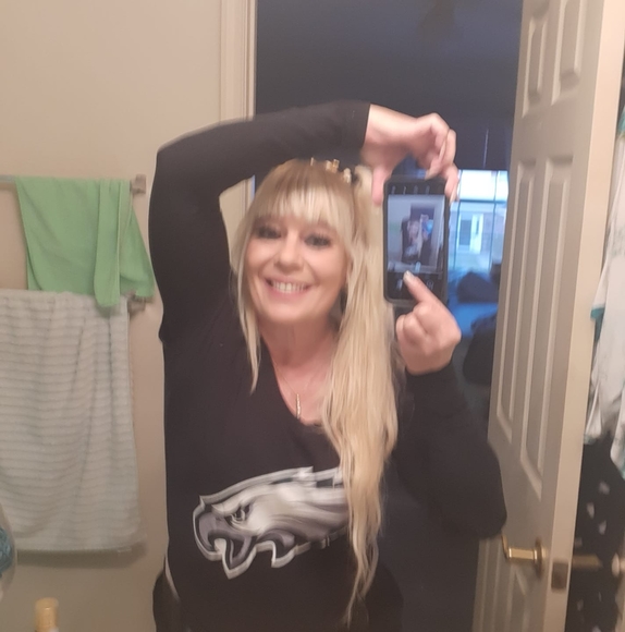 Profile Picture of Carol Cantlin (@carolcantlin63) on Poshmark