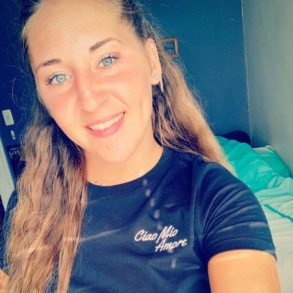 Profile Picture of Kelsey Funderburgh (@k_funderburgh) on Poshmark