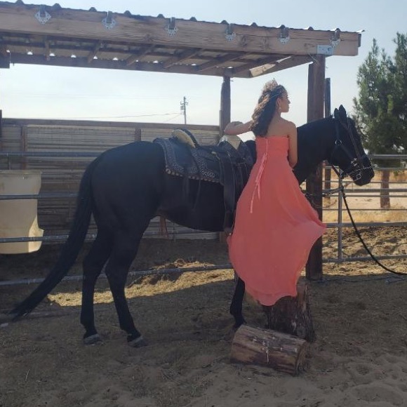 Profile Picture of Giovanna Desoto (@giovanna_desoto) on Poshmark