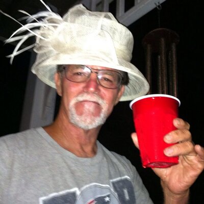 Profile Picture of Ray Mikolinski (@rw_mik) on Twitter