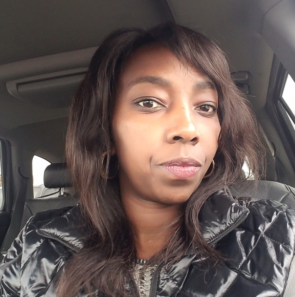 Profile Picture of Anne Chumo (@achcs717) on Poshmark