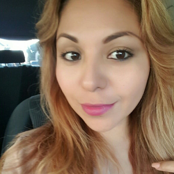 Profile Picture of Brenda Lucero (@nena2272016) on Poshmark