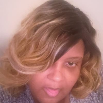 Profile Picture of Margaret Holmes (@Margare87689000) on Twitter