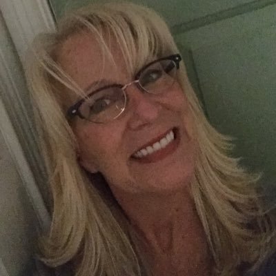 Profile Picture of Darla Martin (@edarla50) on Twitter