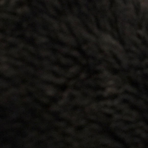 Profile Picture of Kerri Balaton (@kerribalaton) on Poshmark