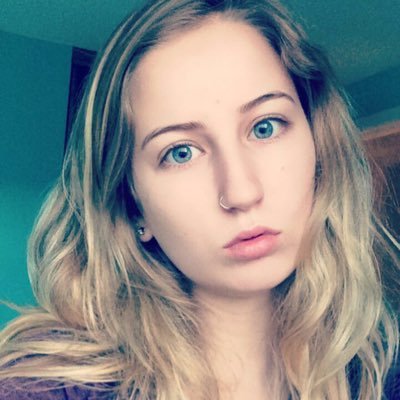 Profile Picture of At (@Amanda_Tee_) on Twitter