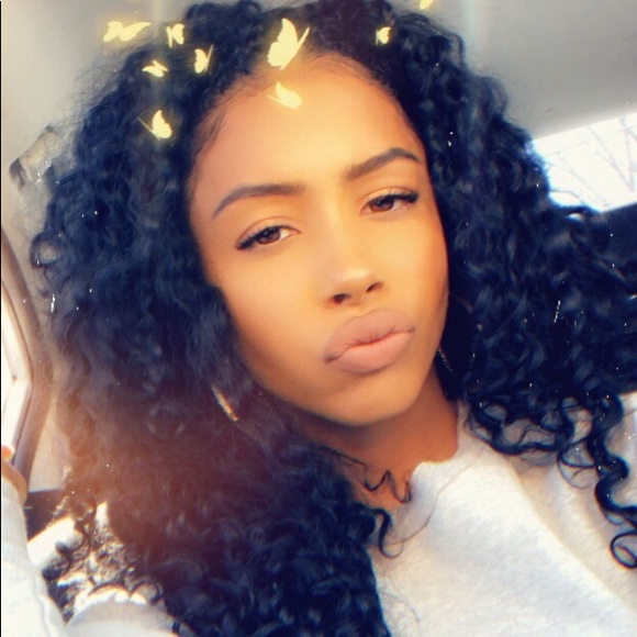 Profile Picture of Danielle Fitzgibbon (@kingdan008) on Poshmark