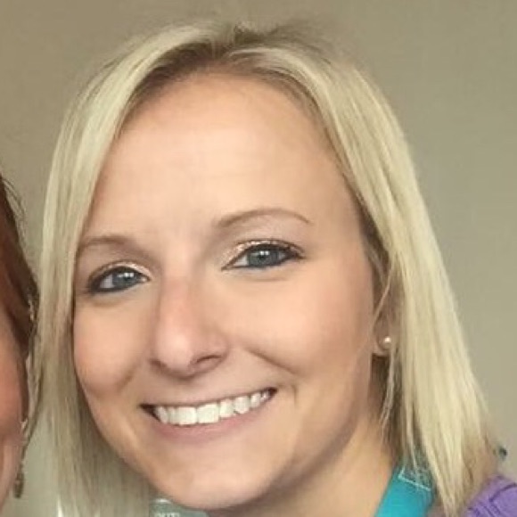 Profile Picture of Katie Motycka (@ktmotycka) on Poshmark