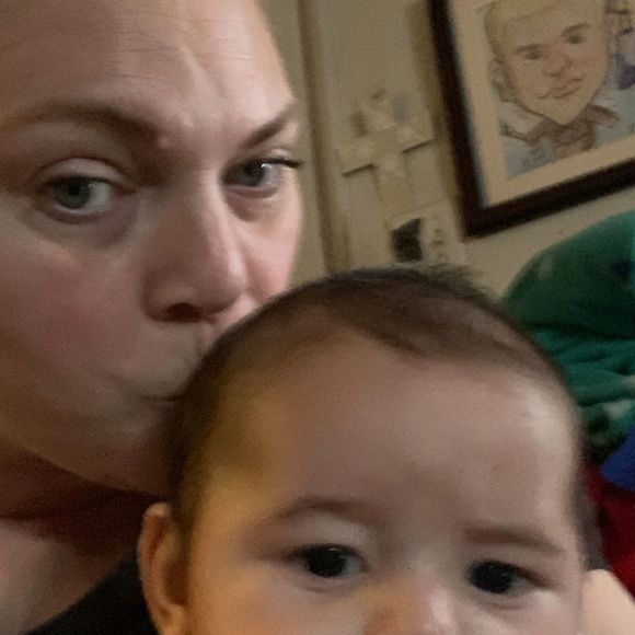 Profile Picture of Jamie Daniels (@workerbeejamie) on Poshmark