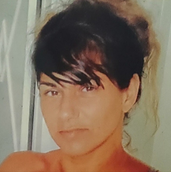 Profile Picture of Christine Martelli (@c_martelli) on Poshmark