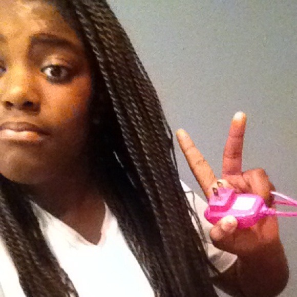 Profile Picture of Skyla Faber (@skyla29) on Poshmark