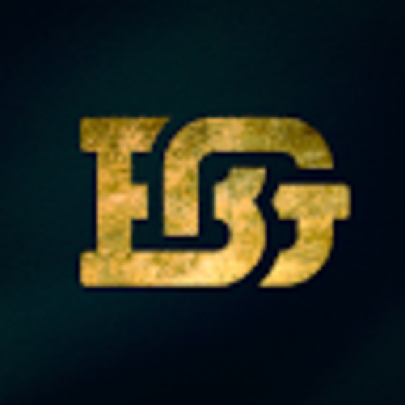 Profile Picture of Aymie Pelrine (@aymiepelrine) on Poshmark