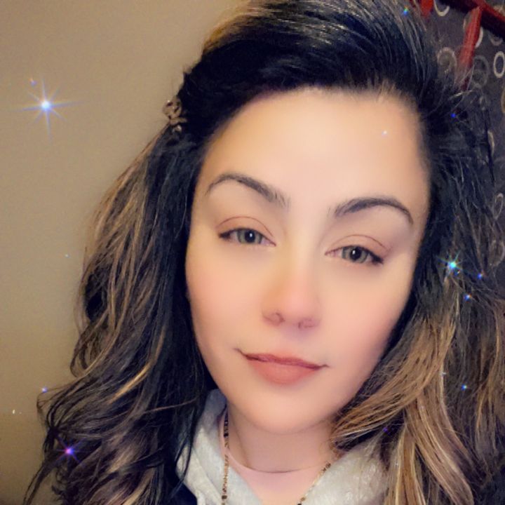 Profile Picture of lisasmerendon (@lisasmerendon) on Tiktok