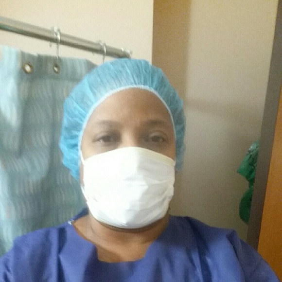 Profile Picture of Donna Carson (@dcbuying) on Poshmark