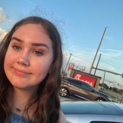 Profile Picture of Madeline Brown (@_maddiebbrown) on Twitter