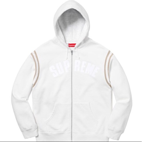 Profile Picture of Julian Destefano (@juliandestefano) on Poshmark