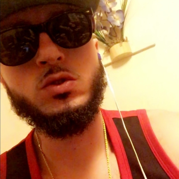 Profile Picture of Mohamed Dib (@modizhi) on Poshmark