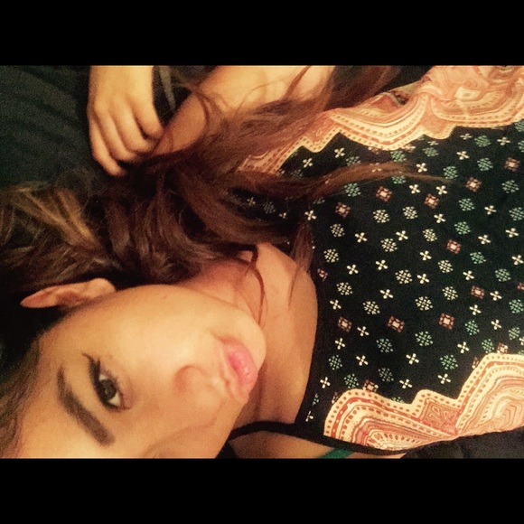 Profile Picture of Natalie Fuentez (@steezy_nati) on Poshmark