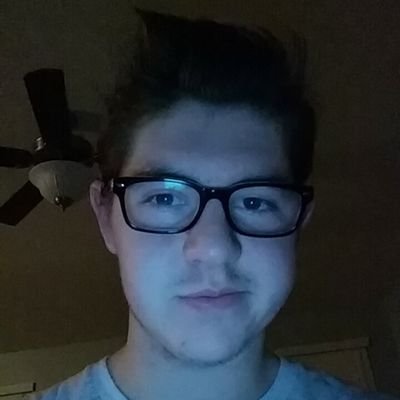 Profile Picture of Drew Hooker (@hooker_drew) on Twitter