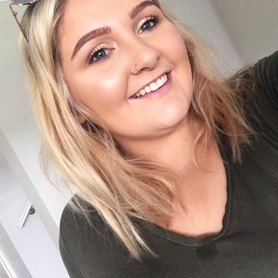 Profile Photo of Courtney Alice (@courtneyalicem) on Twitter