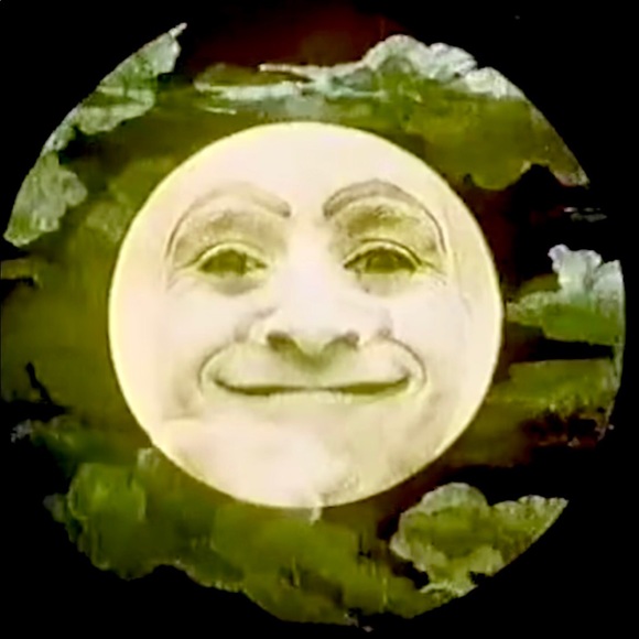 Profile Picture of Alex Farrell (@nuvochic4you) on Poshmark