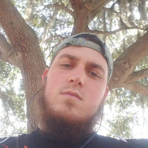 Profile Picture of Ben Shoemaker (@benshoemaker) on Poshmark
