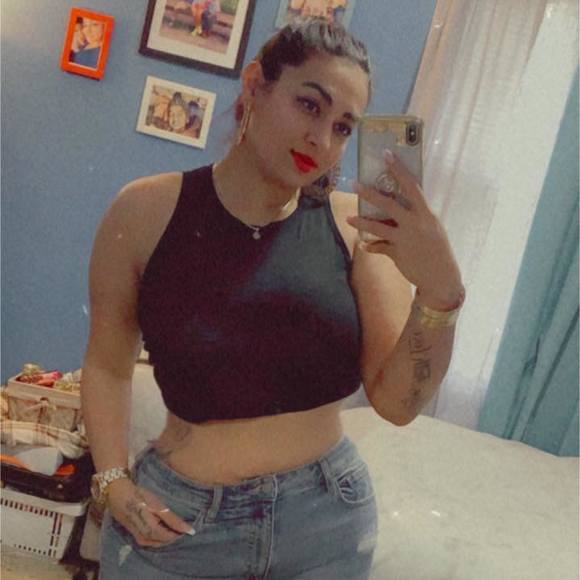Profile Picture of Yahaira Jimenez (@yayajimenez5) on Poshmark