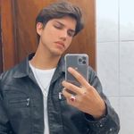 Profile Picture of Álvaro Flores (@alvflz) on Instagram