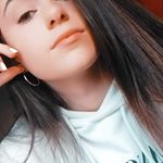 Profile Picture of 𝐸𝑣𝑎 𝐴𝑟𝑟𝑜𝑦𝑜 (@3va__) on Instagram