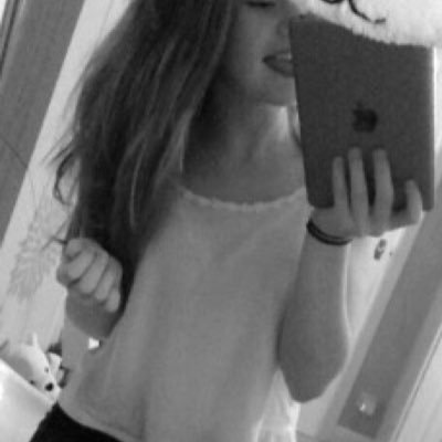 Profile Picture of Robyn Craven (@craven_robyn) on Twitter