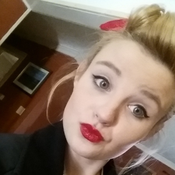 Profile Picture of Savannah Reagh (@sreagh95) on Poshmark