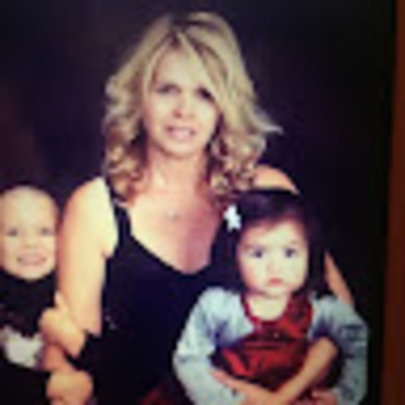 Profile Picture of Stacy Boorn (@msrose344) on Poshmark