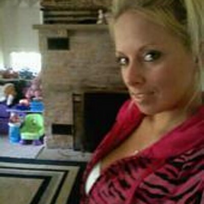 Leila Stephens - Twitter Profile Picture of Leila Stephens (@fullBuddy25) on Twitter