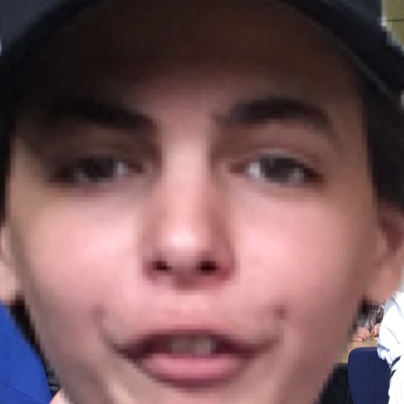 Profile Picture of Rryan Fangel (@ryfangel) on Poshmark