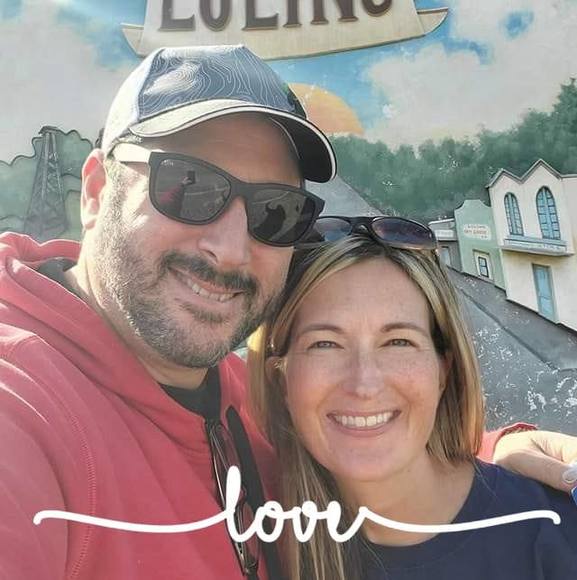 Profile Picture of Lisa Waxman (@liwax) on Poshmark