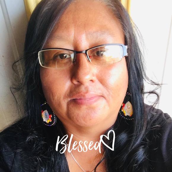 Profile Picture of Shelly Irving-edwards (@shellyirving790) on Poshmark