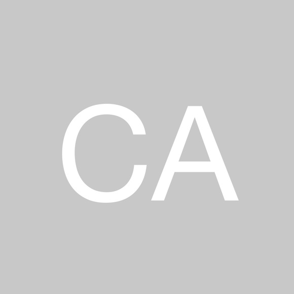 Profile Picture of Cassandra Abeloe (@sageabeloe) on Poshmark