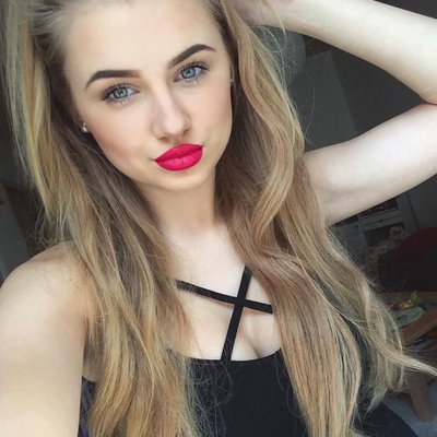 Profile Picture of Destiny Johnson (@mikki0513) on Twitter