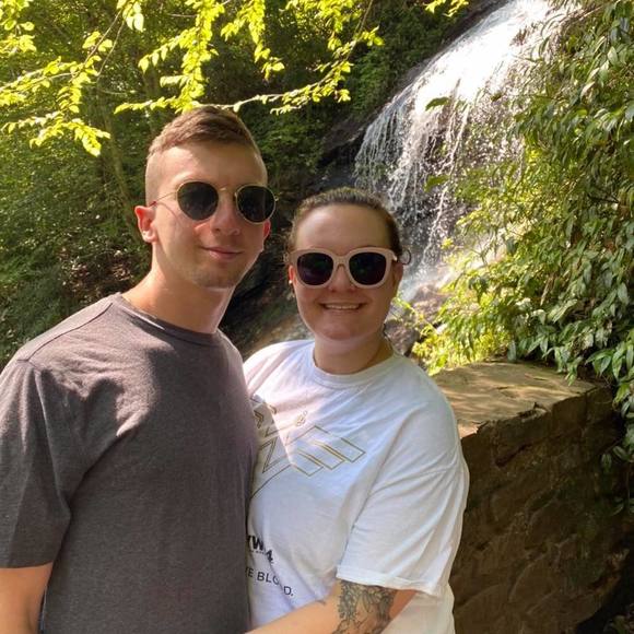 Profile Picture of Olivia Kemmer (@oliviakemmer) on Poshmark