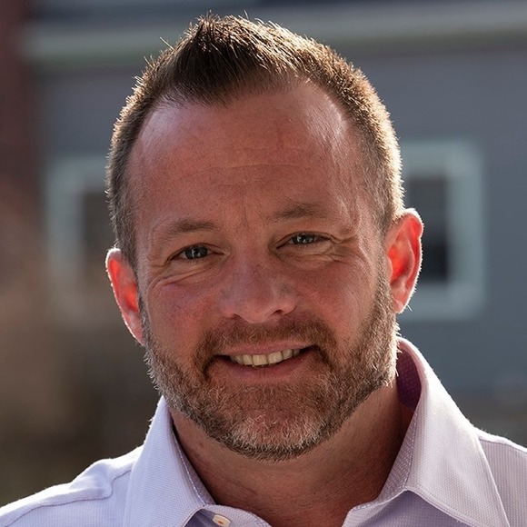 Profile Picture of Peter Ventrone (@peterventrone) on Poshmark