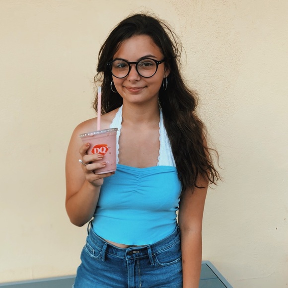 Profile Picture of Joanna Cahill (@joannacahill) on Poshmark