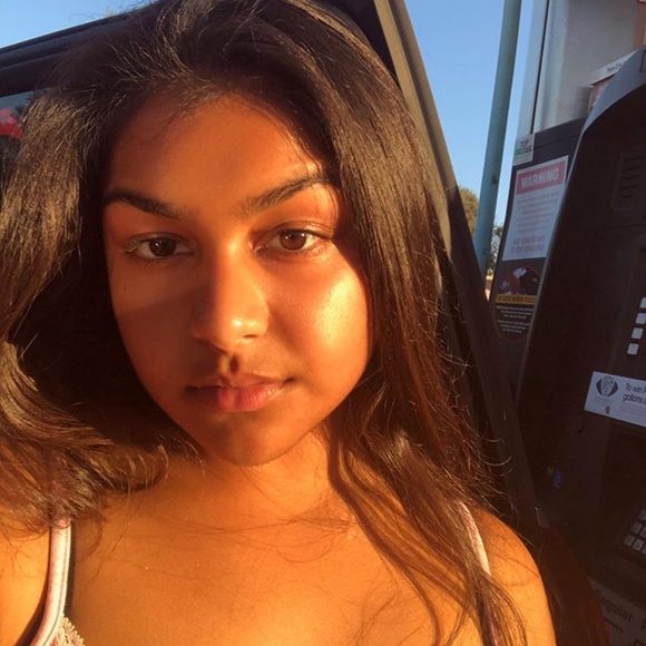 Profile Picture of Gauri Jain (@reachgaurijain) on Poshmark