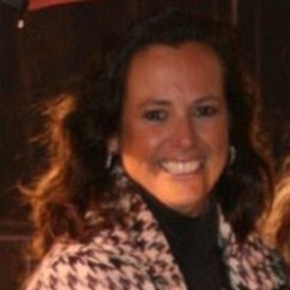 Profile Picture of Pam Fischer (@fischeph) on Poshmark